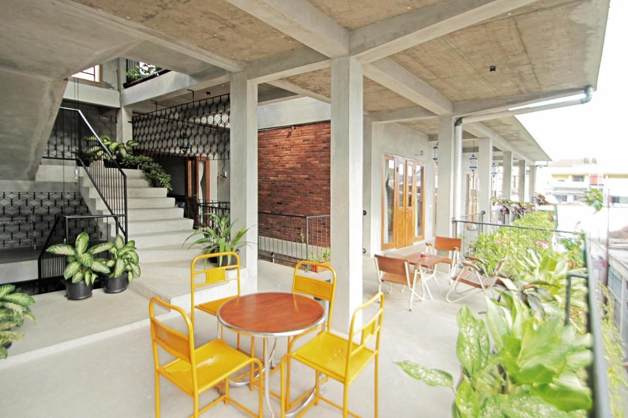 Pawon Cokelat Guesthouse Yogyakarta Eksteriør bilde
